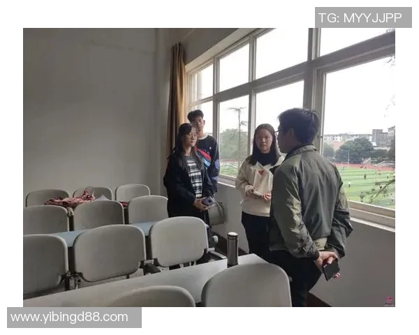 索扎的传奇旅程：从青涩少年到足球巨星的蜕变与奋斗